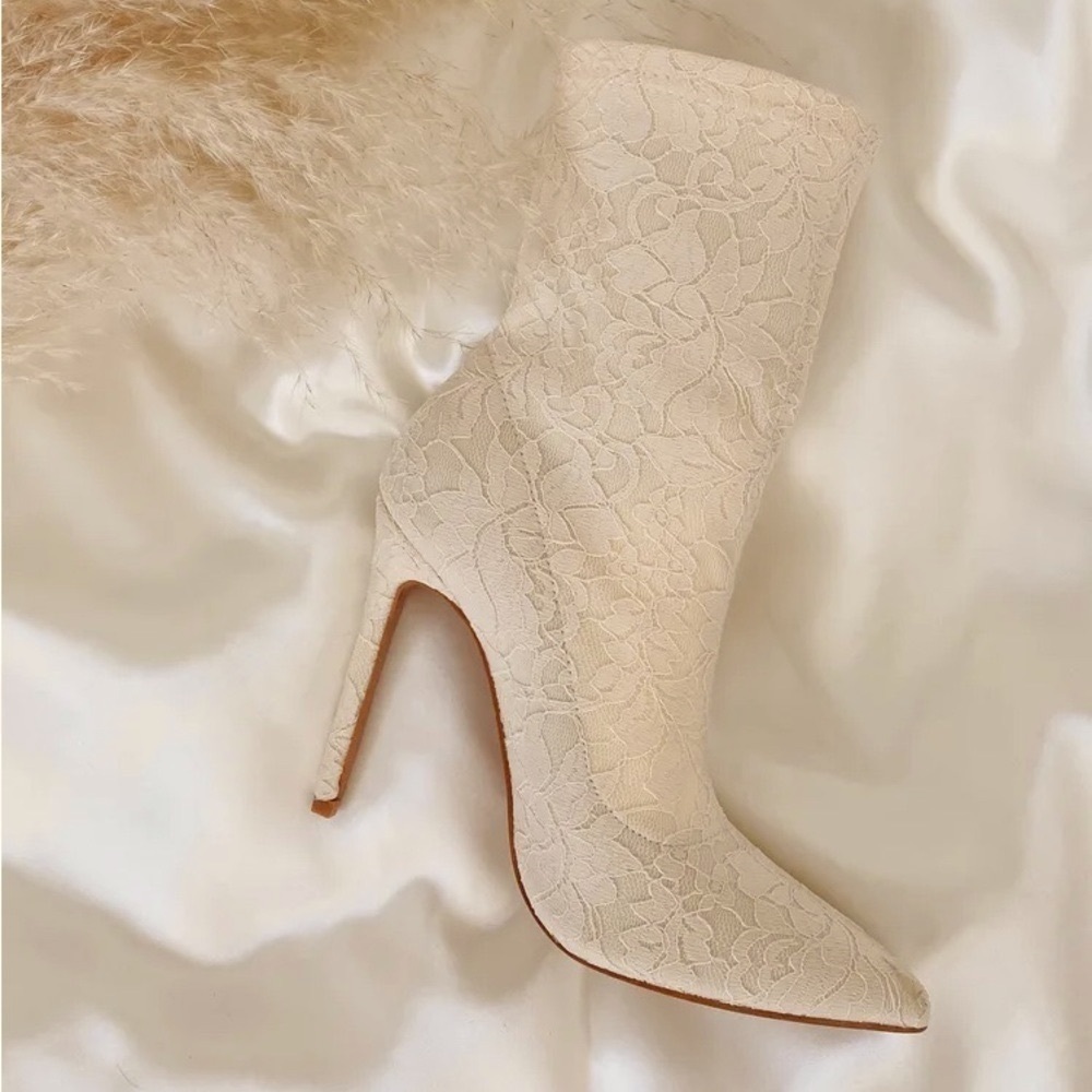 NWOT Lulus Lancie Ivory Lace Pointed-Toe Mid-Calf Boots